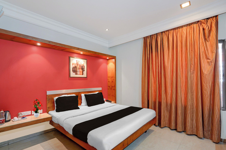 Others 4, Townhouse Indiranagar Metro Station, Bangalore