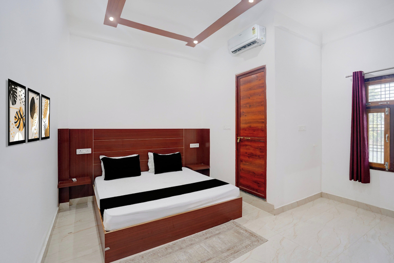 Others 3, Hotel O Ahem Palace, Faizabad