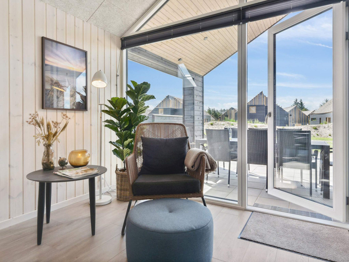 Others 2, 5 Star Holiday Home in Romo, Tønder
