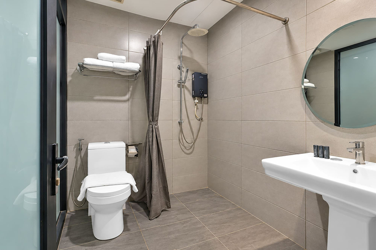 Bathroom 4, Collection O Aces Hotel Kuala Lumpur, Kuala Lumpur