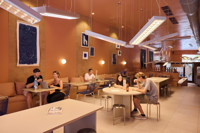 Food & Drinks 5, Latroupe Poblenou Beach, Barcelona