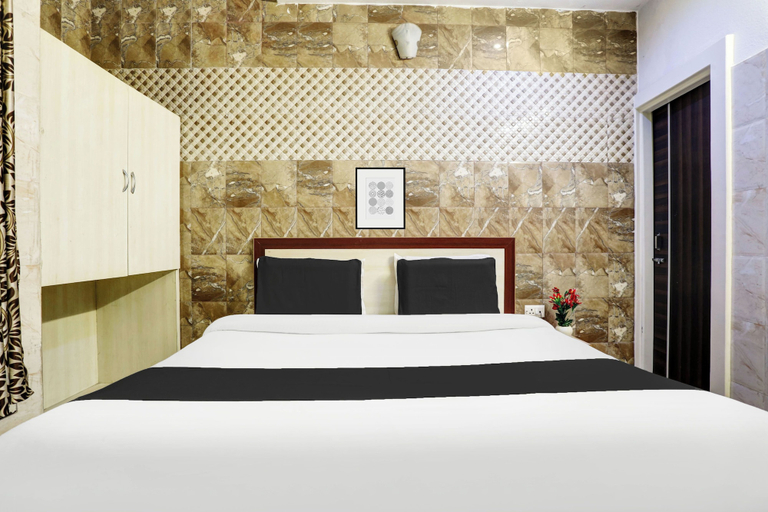 Others 2, Hotel O Jammu Near Ragunath Bazaar, Jammu