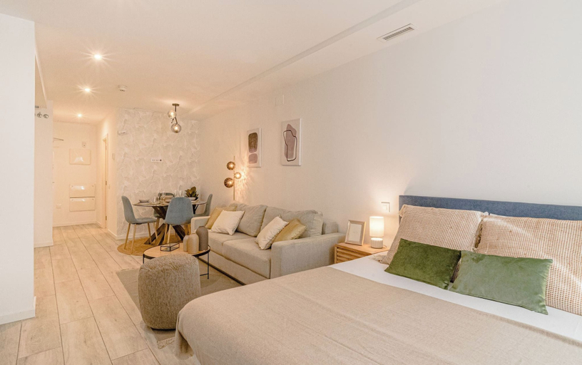Others 5, Ribera de Curtidores by Sharing Co, Madrid