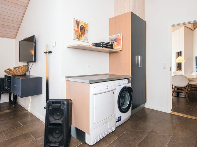 Others 4, 5 Star Holiday Home in Blavand, Varde