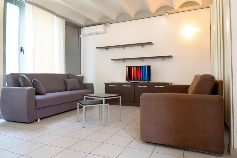 Others 3, Appartamento moderno con parchieggio, Lecco