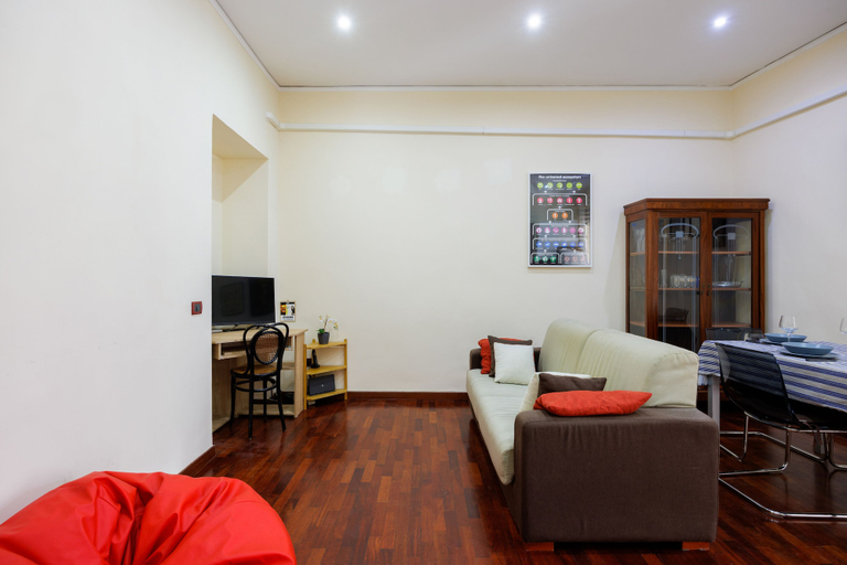 Others 4, Carmine's House, Napoli