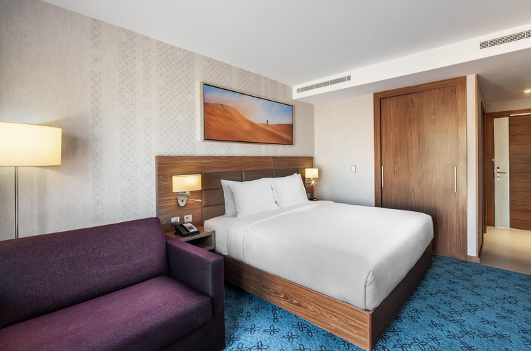 Bedroom 5, DoubleTree by Hilton Dubai Al Jadaf, Dubai