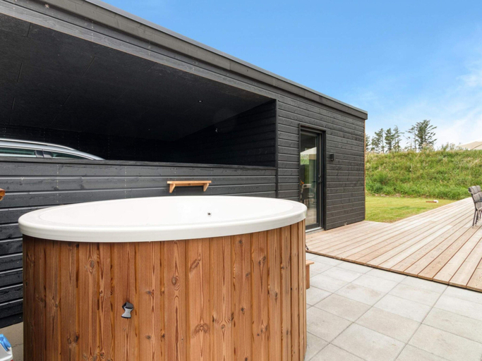 Others 1, 5 Star Holiday Home in Lokken, Hjørring