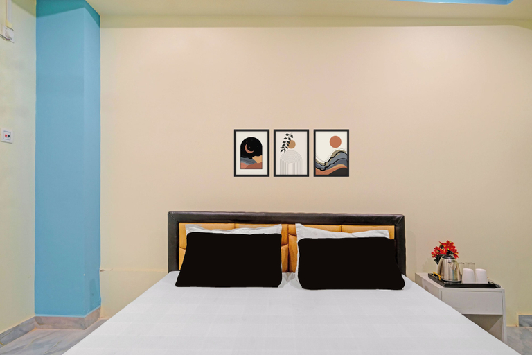 Others 3, Townhouse Gauhati University, Kamrup Metropolitan
