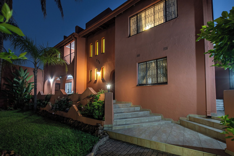 Exterior & Views 2, Pilanesberg View Guest house, Bojanala