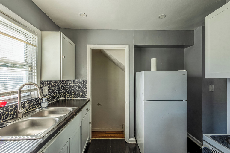Others 2, Heyden House - Detroit 3BR Stay, Wayne