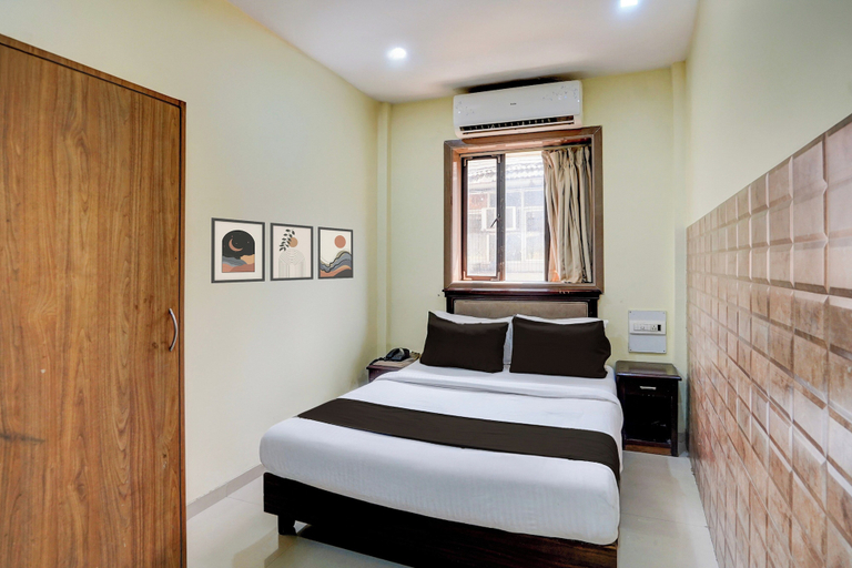 Others 3, Hotel O Gold Coast, Mumbai Suburban