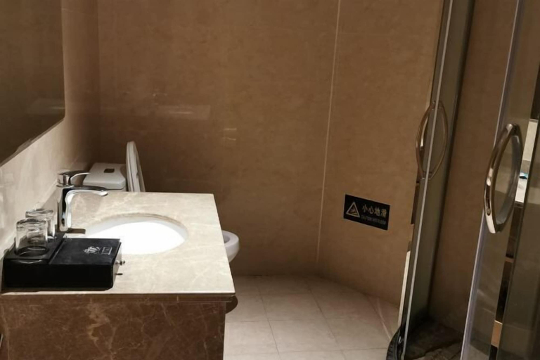 Bathroom 1, Xiangbin Hostel, Xiamen