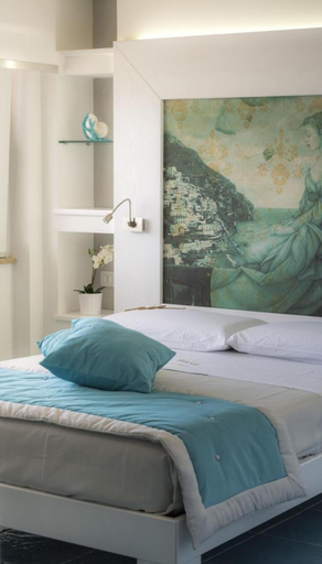 Bedroom 4, La Madegra Seasuite, Salerno