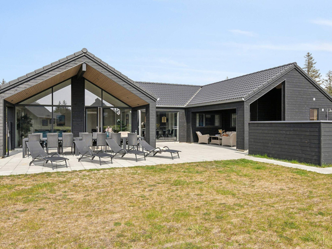 Others 3, 5 Star Holiday Home in Romo, Tønder