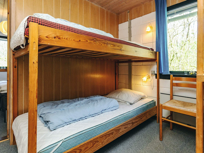 Bedroom 2, 8 Person Holiday Home in Spottrup, Skive