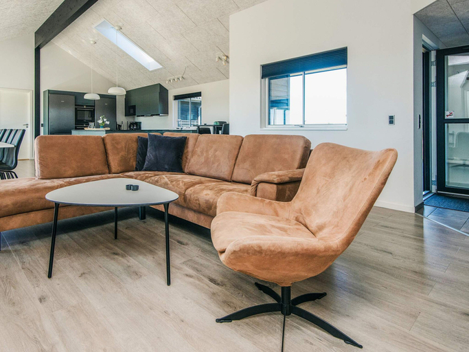 Others 4, 5 Star Holiday Home in Harboore, Lemvig