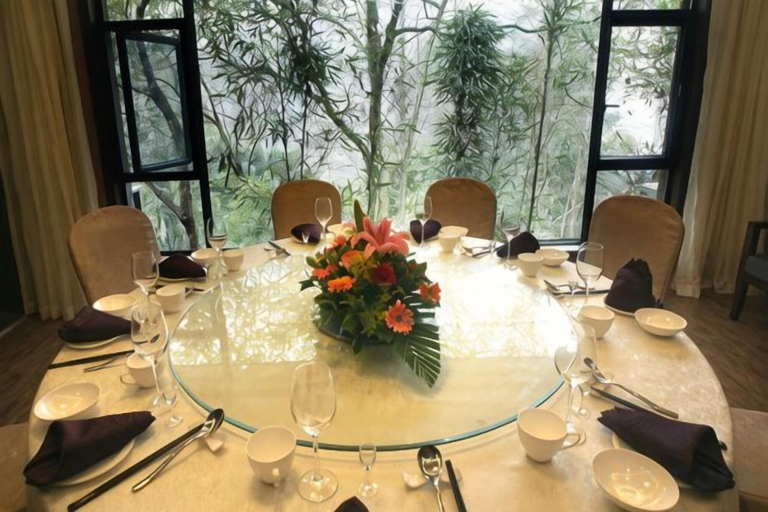 Others 3, Mount Forest Hotel, Leshan