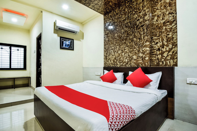 Others 4, Hotel O Hotel Aryan, Buldana
