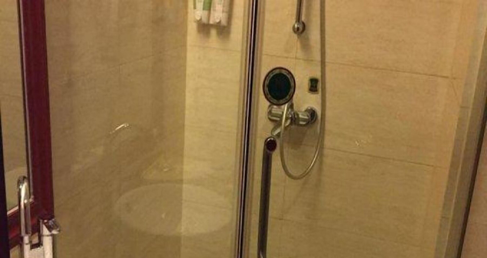 Bathroom 3, Vienna International Hotel, Changsha