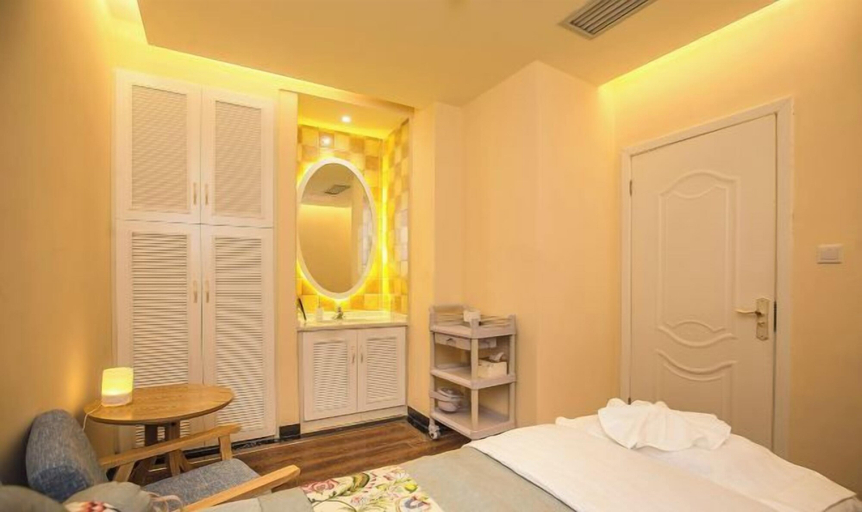 Bedroom 4, Days Hotel & Suites by Wyndham Zixin Changsha, Changsha