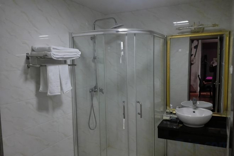 Bathroom 4, Taihui Business Hostel, Chongqing