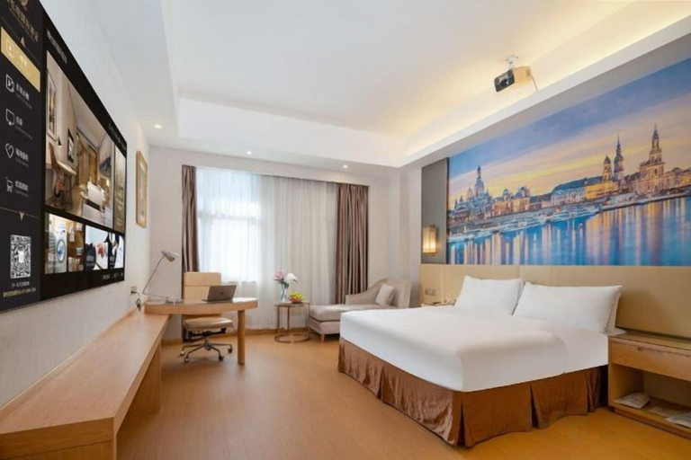 Bedroom 3, Vienna International Hotel Zhanjiang North Railway Station Dingsheng Plaza, Zhanjiang