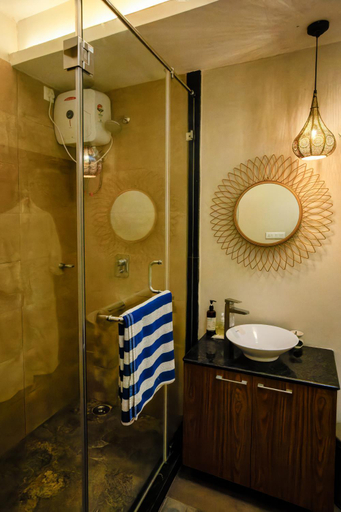 Bathroom, Hotel Sonar Bangla Taki, North 24 Parganas