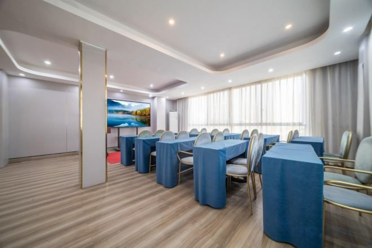 Food & Drinks, Jingchen Fengrui Hotel, Baise