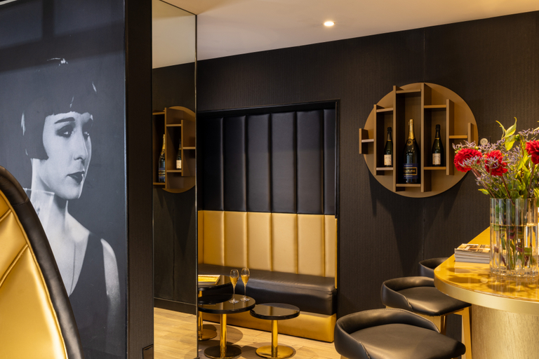 Bathroom 4, Les Bulles de Paris, Paris