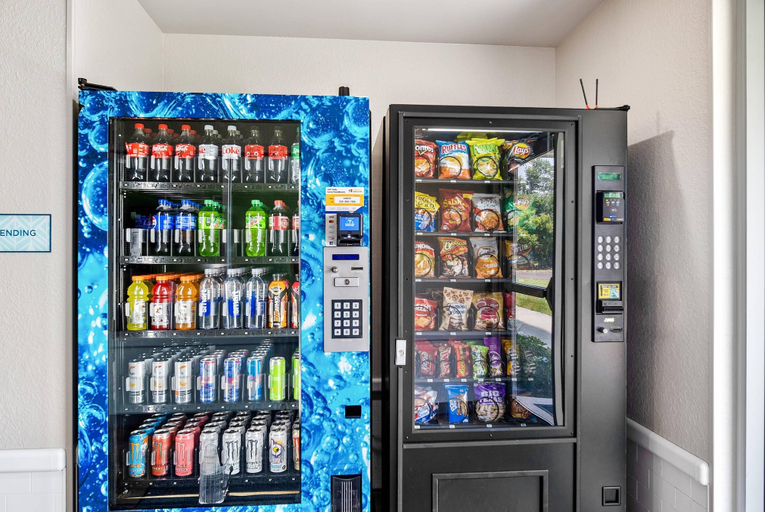 Food & Drinks 5, Woodspring Suites Fort Myers - Cape Coral, Lee