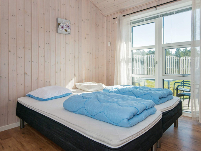 Bedroom 2, 5 Star Holiday Home in Romo, Tønder