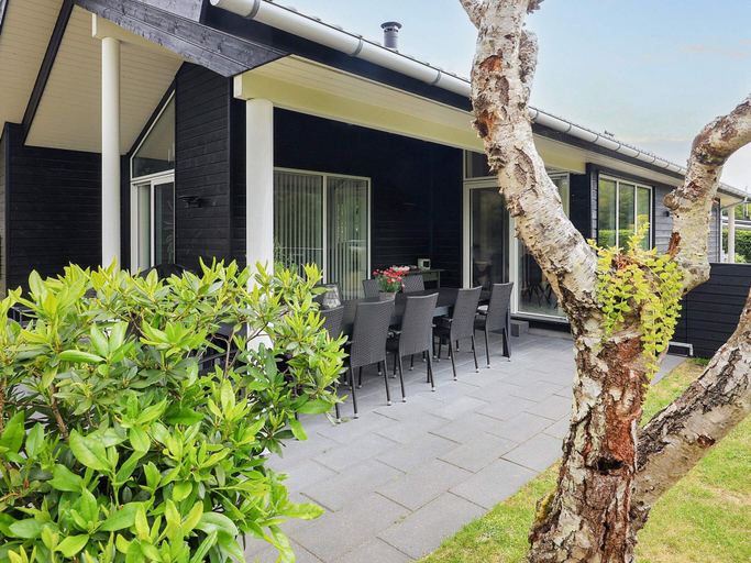 Others 4, 5 Star Holiday Home in Hals, Aalborg