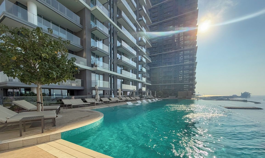 Sport & Beauty 4, LUX The Beach Isle View Suite 2, Dubai