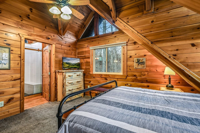 Others 5, Rise And Shine 3 Bedroom Cabin, Sevier