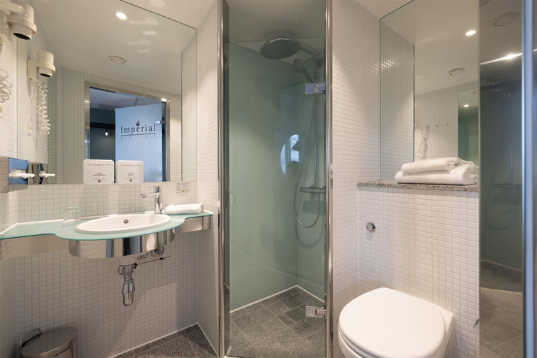 Bathroom 4, Imperial Hotel, Copenhagen