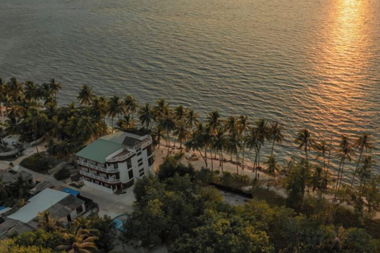Exterior & Views 2, Heron Beach Hotel Dhiffushi, Kaafu Atoll
