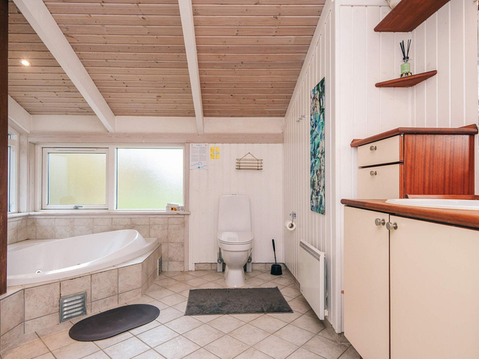 Bathroom 3, 5 Star Holiday Home in Ebeltoft, Syddjurs