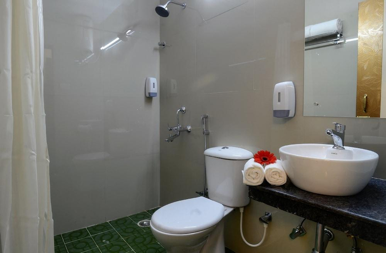 Bathroom 4, TreeHouse Neptune, North Goa