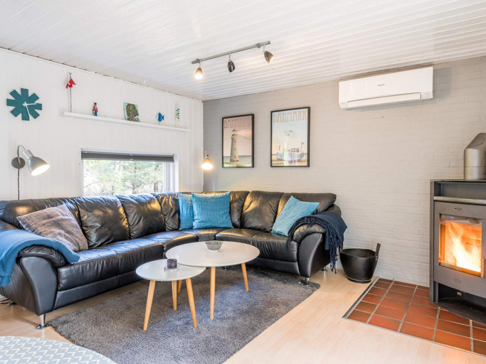 Others 4, 4 Star Holiday Home in Norre Nebel, Varde