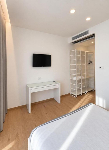 Others 3, SORA Rooms, Bergamo