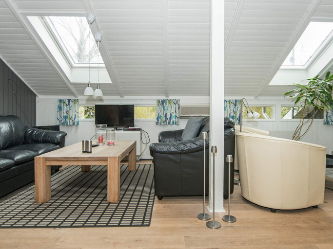 Others 5, 4 Star Holiday Home in Oksbol, Varde