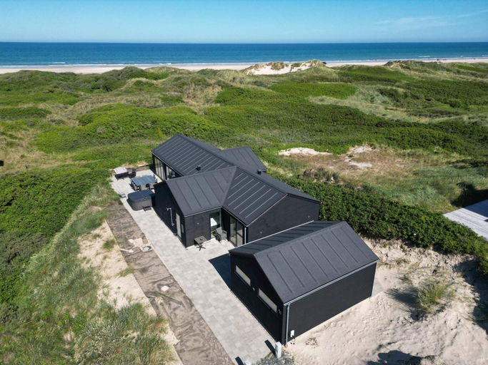Others 4, 5 Star Holiday Home in Lokken, Jammerbugt