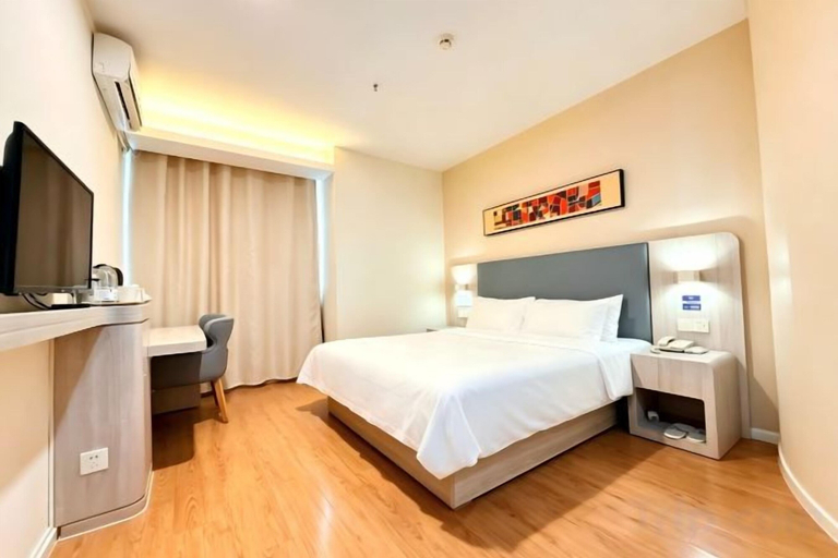 Bedroom, HanTing Hotel (Tianjin Hospital Jiefang South Road), Tianjin