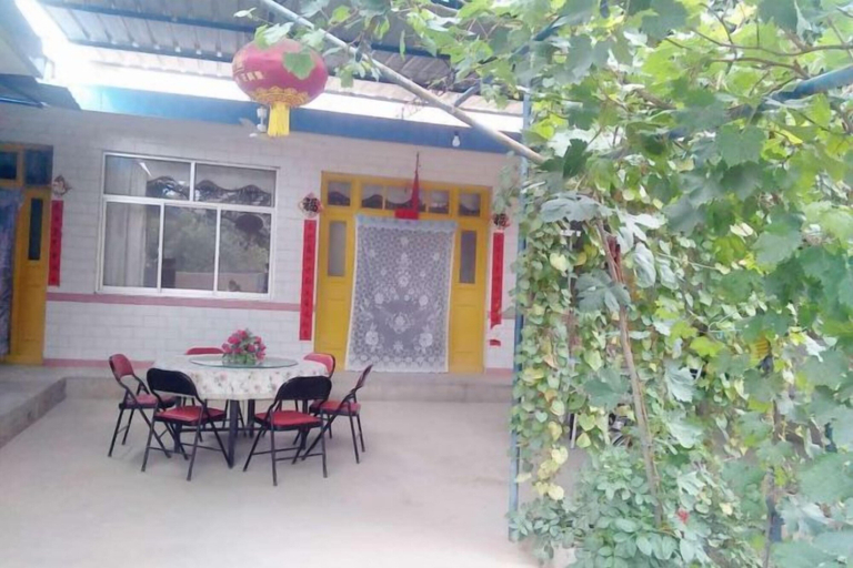 Others, Xinyuan Hostel, Baiyin