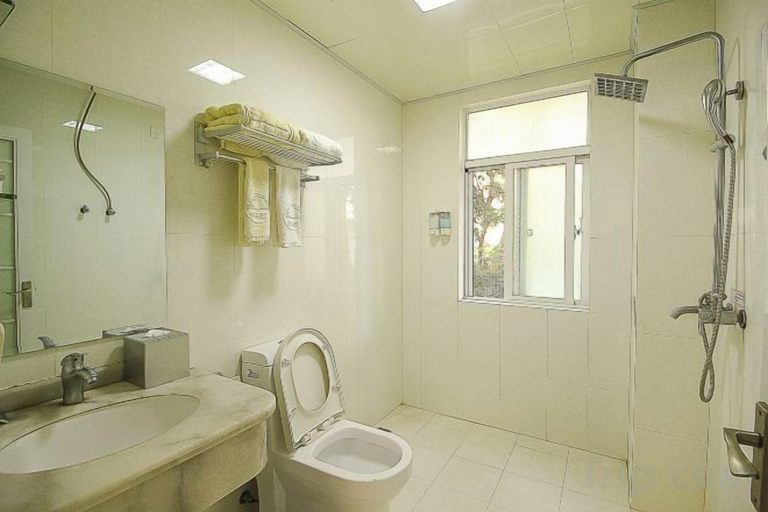 Bathroom 4, Shanhai Holiday Resort, Haikou