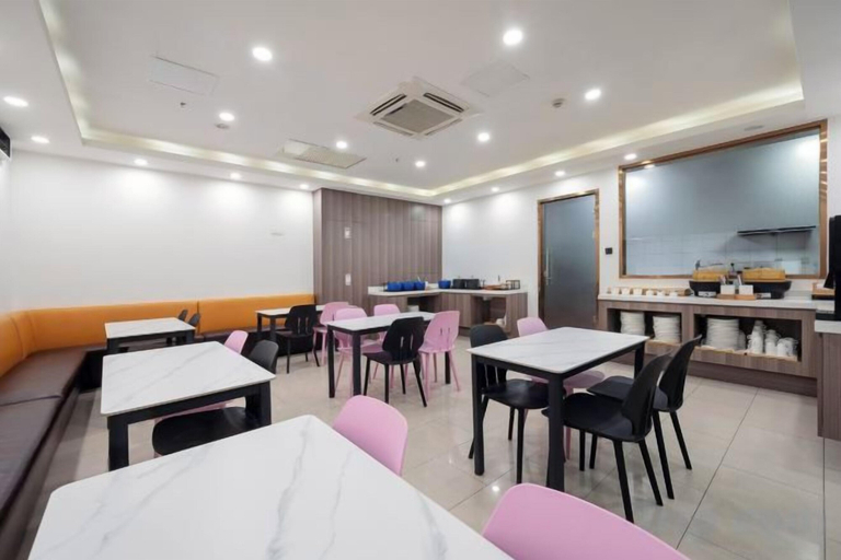 Food & Drinks 5, HanTing Premium Hotel (Shanghai Pudong Airport Chenyang Road), Shanghai