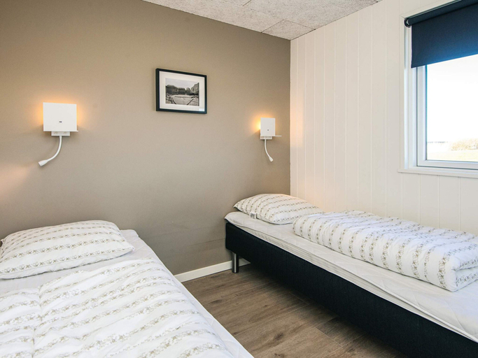 Others 3, 5 Star Holiday Home in Harboore, Lemvig