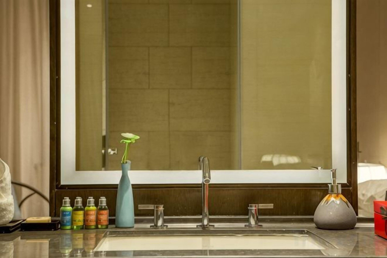 Bathroom 5, Dongya Hotel, Chizhou