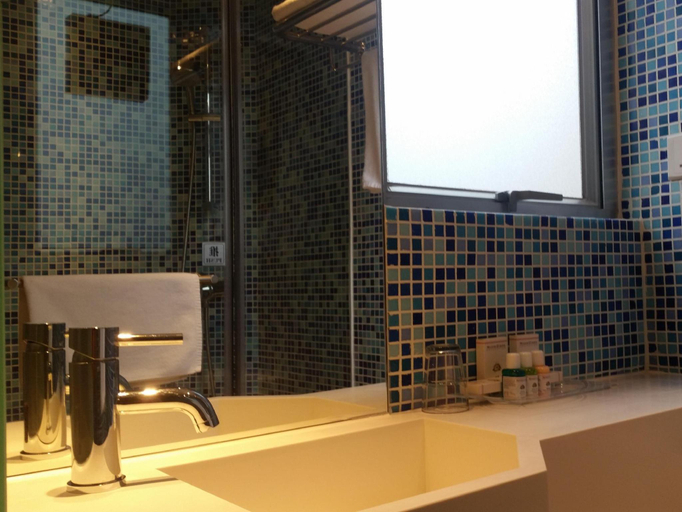 Bathroom 5, Acesite Knutsford Hotel, Kowloon